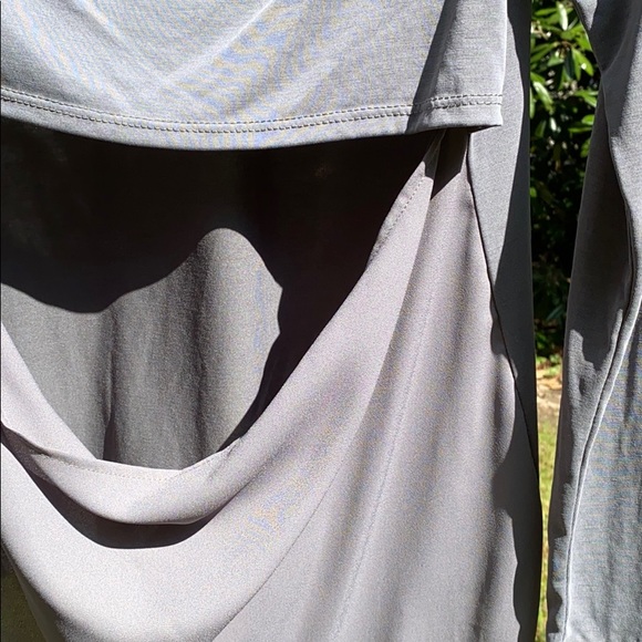 Le Lis Top with open back - Picture 4 of 4